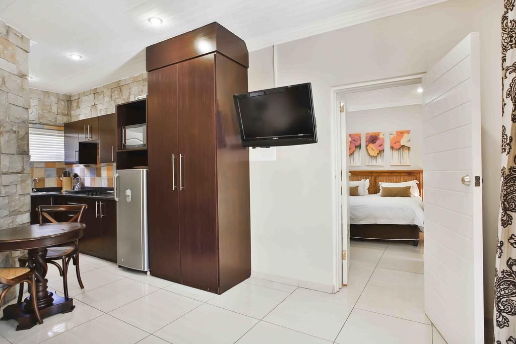Accommodation At Vans No Loadshedding Centurion Exterior foto